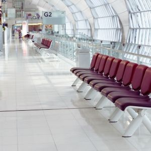 空港の空いた席